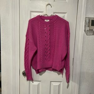 On 34Th women’s sweater